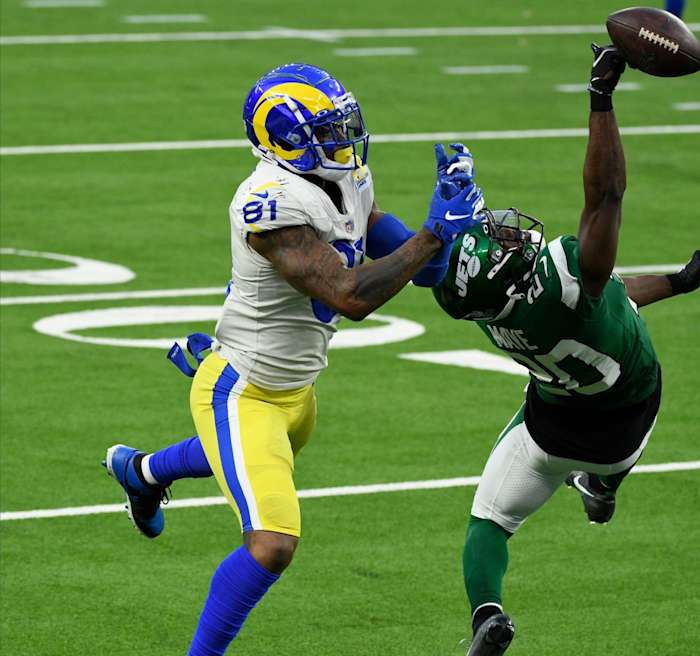 Former Jets free safety Marcus Maye (20) breaks up a pass intended for Rams tight end Gerald Everett (81). Mandatory Credit: Robert Hanashiro-USA TODAY Sports